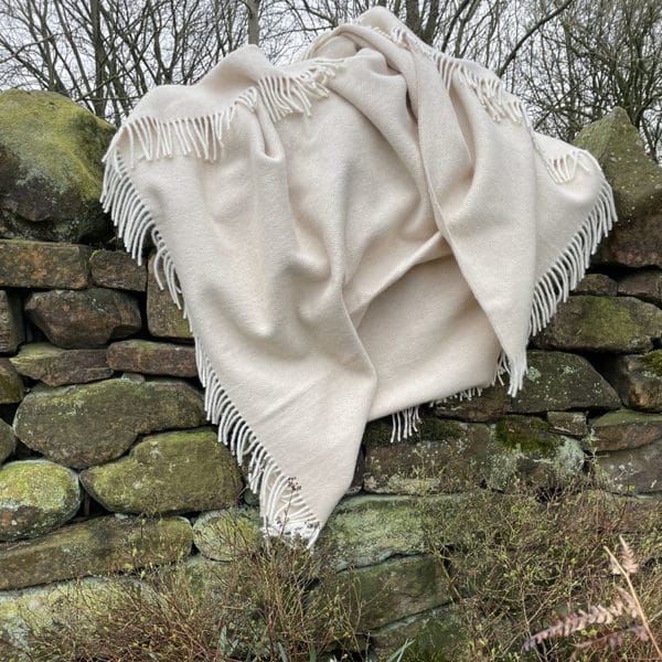 Clotted cream herringbone wool Throw 100 New Wool thewildesheep