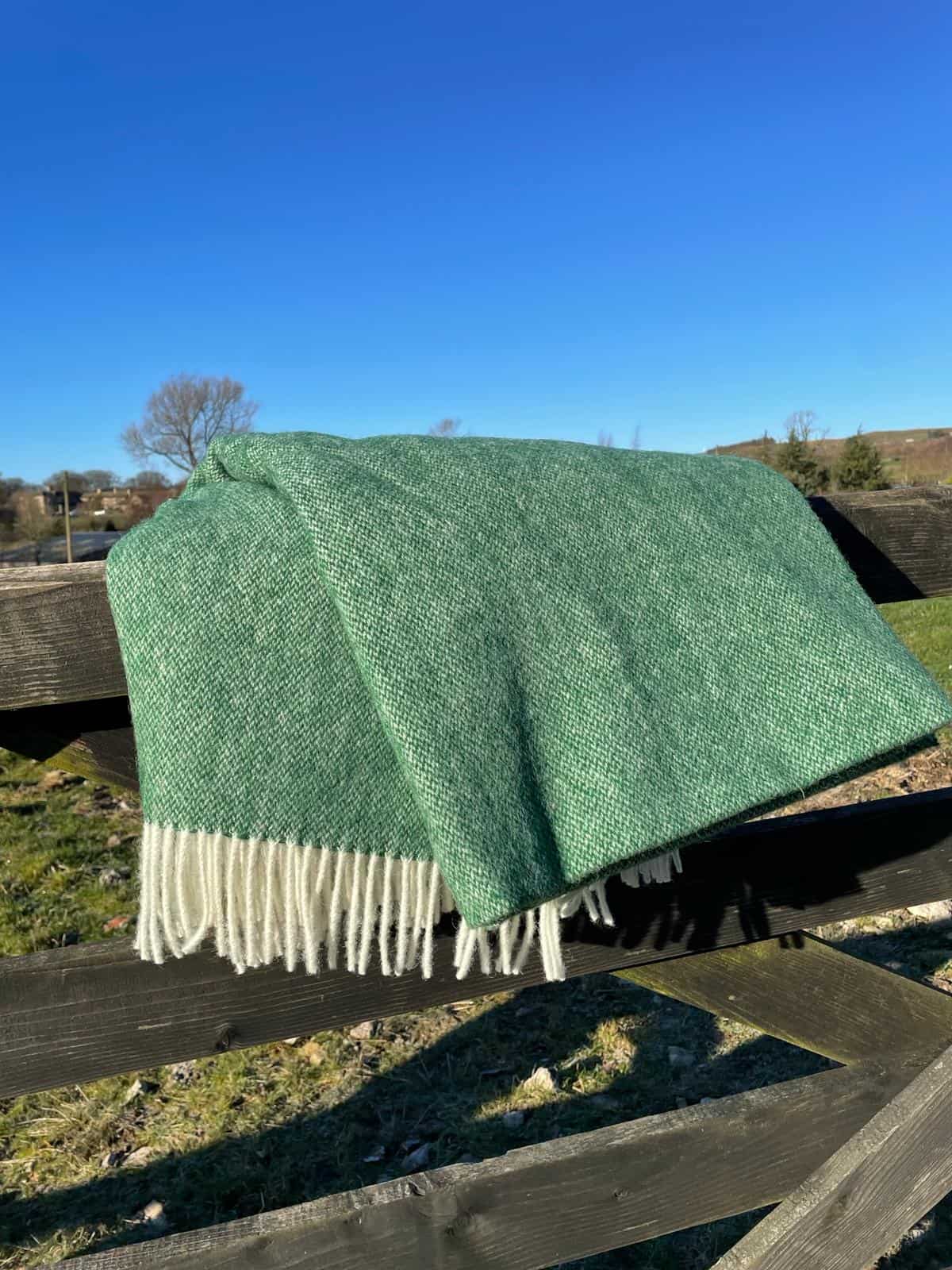 Bottle Green Twill Throw (100% New Wool)